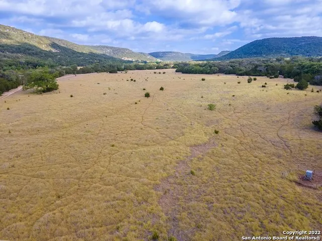 $989,000 | 326 Rocky Creek Road, Medina, TX 78055