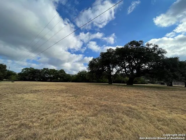 $989,000 | 326 Rocky Creek Road, Medina, TX 78055