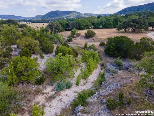 $989,000 | 326 Rocky Creek Road, Medina, TX 78055