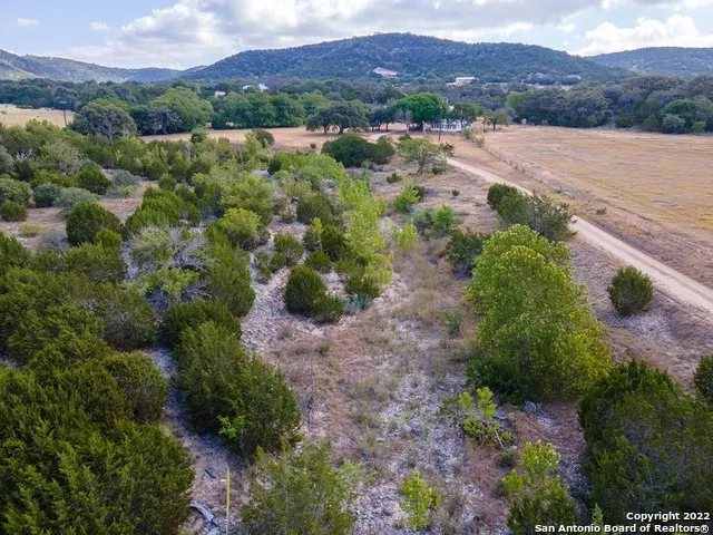 $989,000 | 326 Rocky Creek Road, Medina, TX 78055