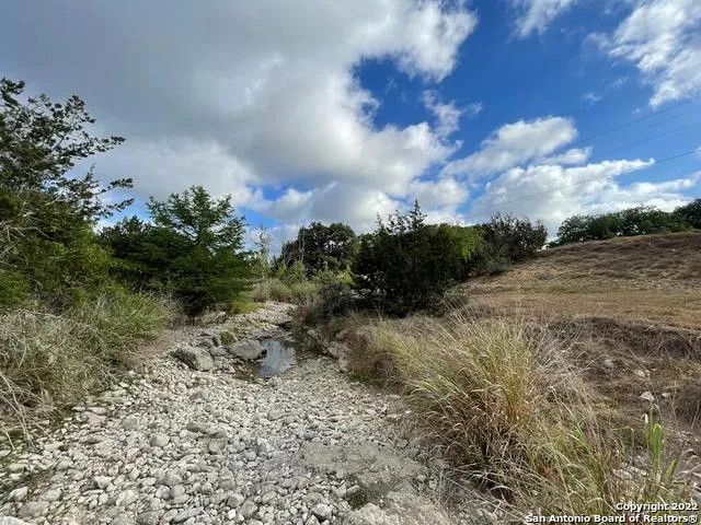 $989,000 | 326 Rocky Creek Road, Medina, TX 78055