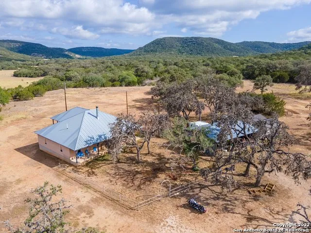 $989,000 | 326 Rocky Creek Road, Medina, TX 78055