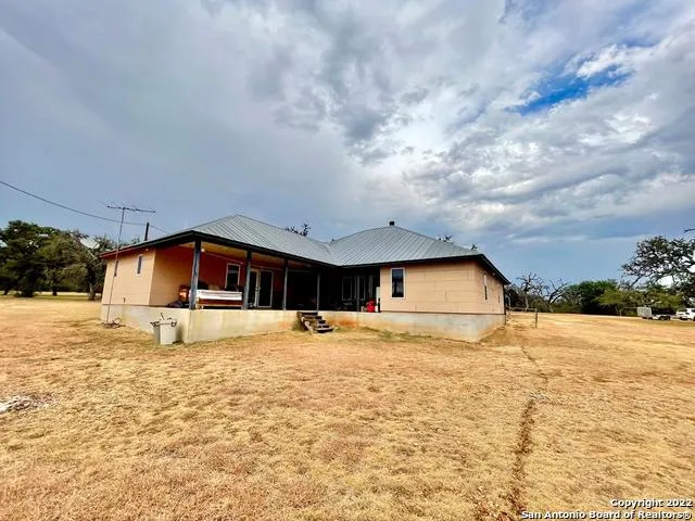 $989,000 | 326 Rocky Creek Road, Medina, TX 78055