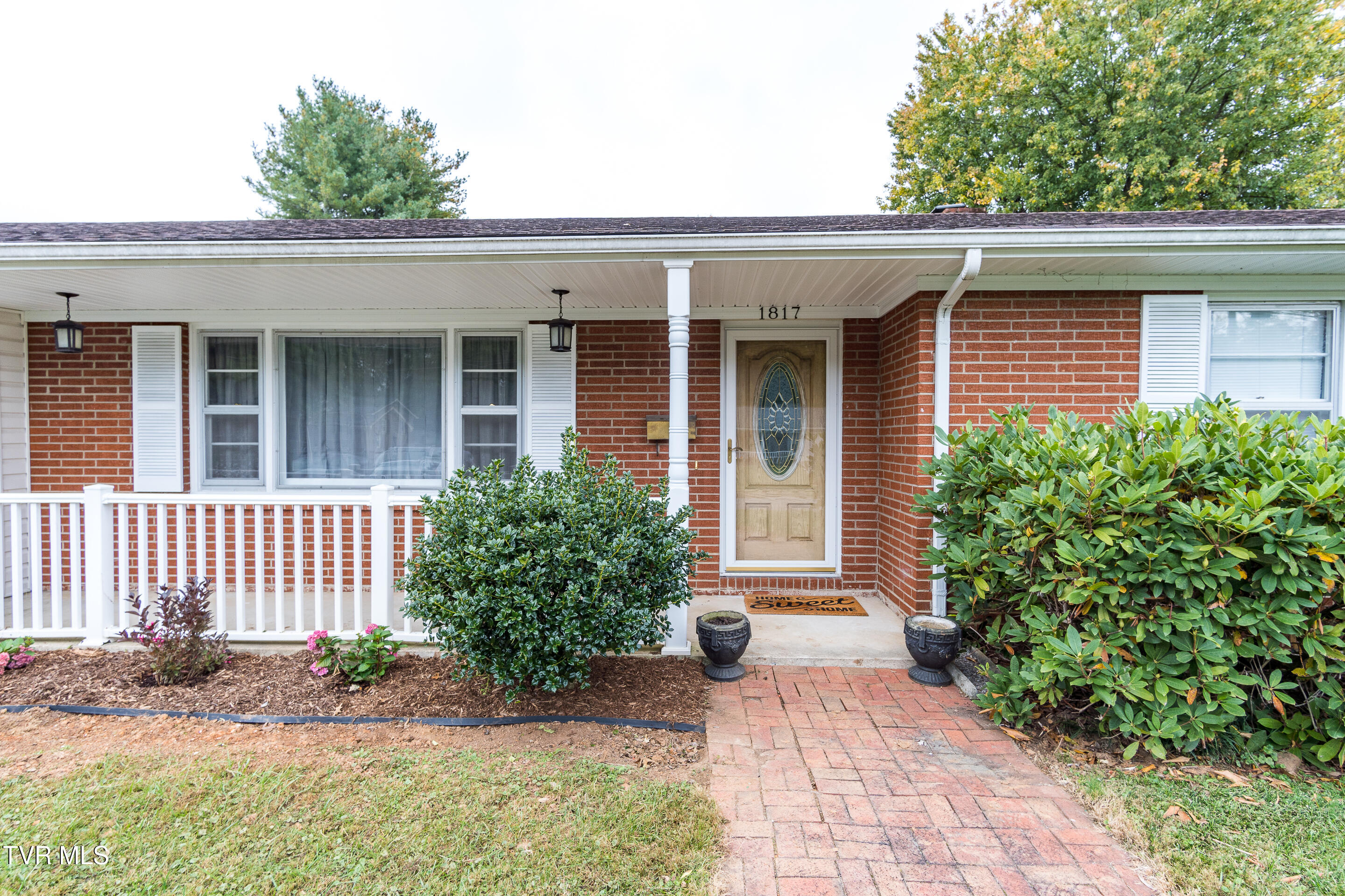 1817 Sundale Road Johnson City, TN 37604 - Photo 5 of 41 exterior-5