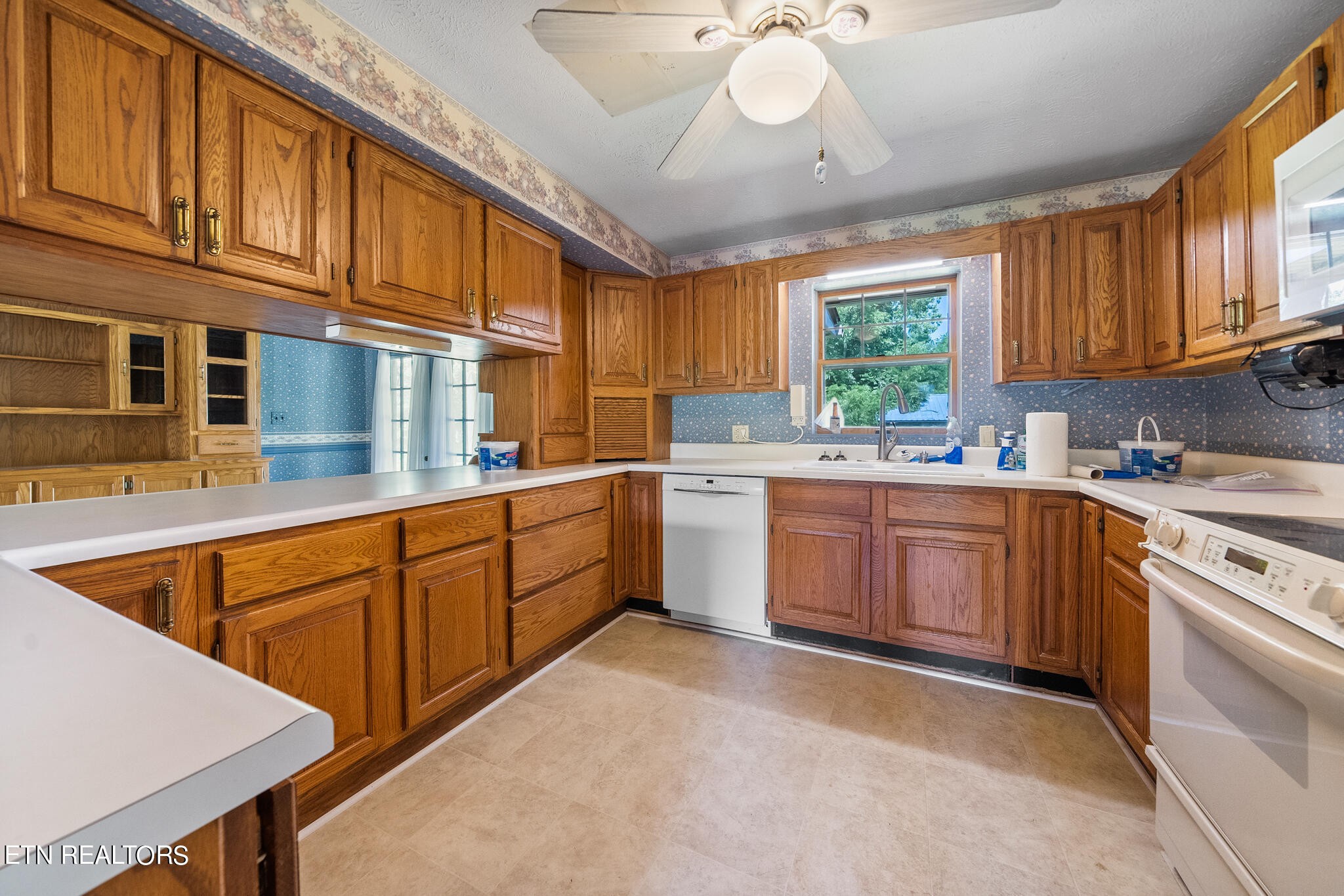 7535 Beaver Ridge Road Knoxville, TN 37931 - Photo 14 of 35 Gallery Image 14