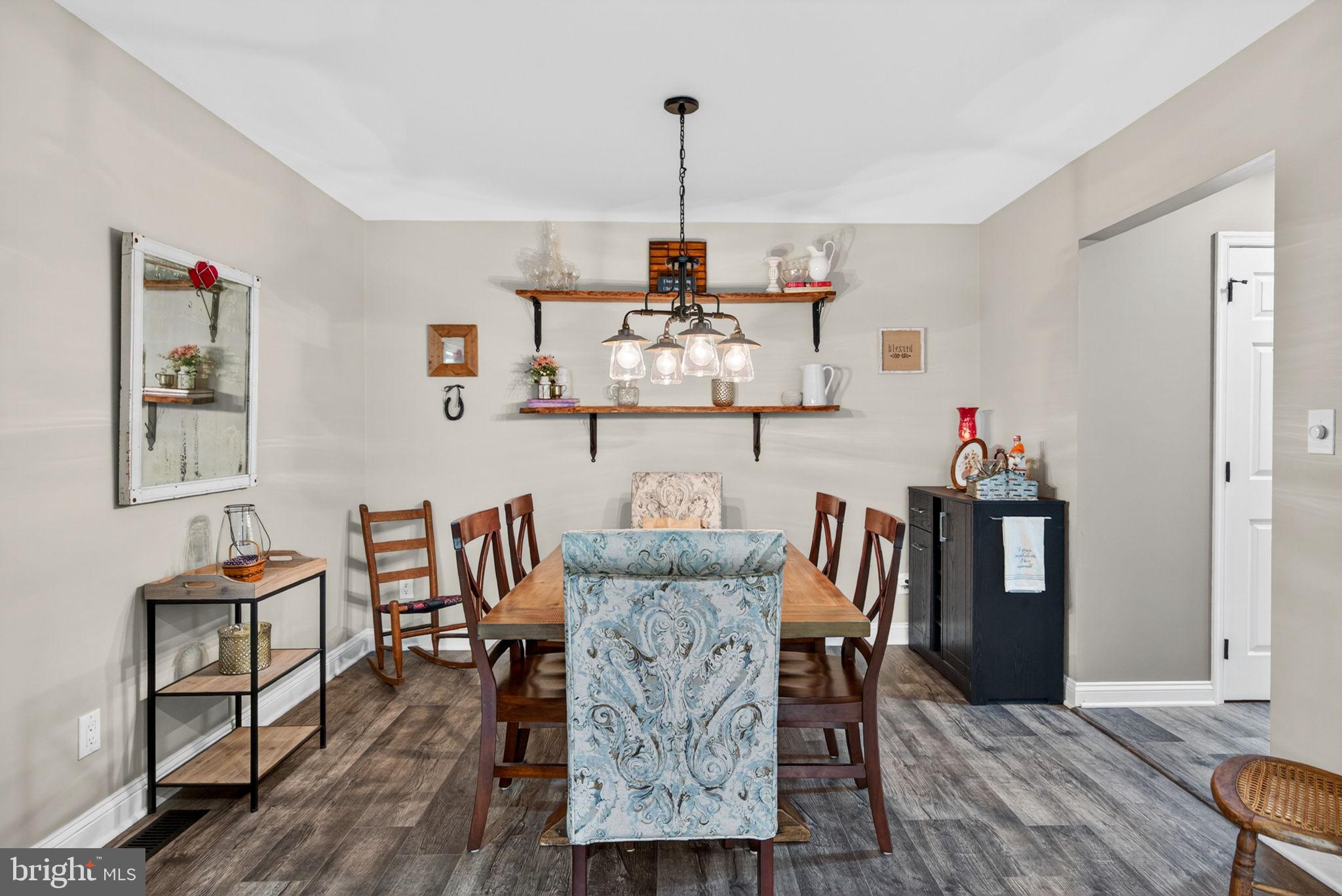 2807 Gramercy Way Mount Laurel, NJ 08054 - Photo 11 of 45 Dining room