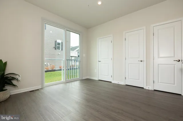 $2,950 | 180 Woodgate Circle, Unit CLARENDON3, Pasadena, MD 21122