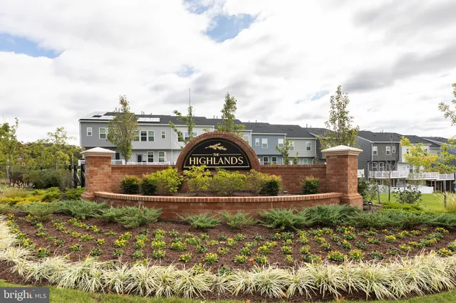 $2,950 | 180 Woodgate Circle, Unit CLARENDON3, Pasadena, MD 21122