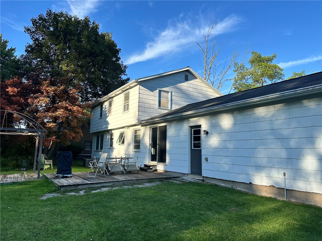 733 Drake Road Hamlin, NY 14464 - Photo 3 of 40 Gallery Image 3