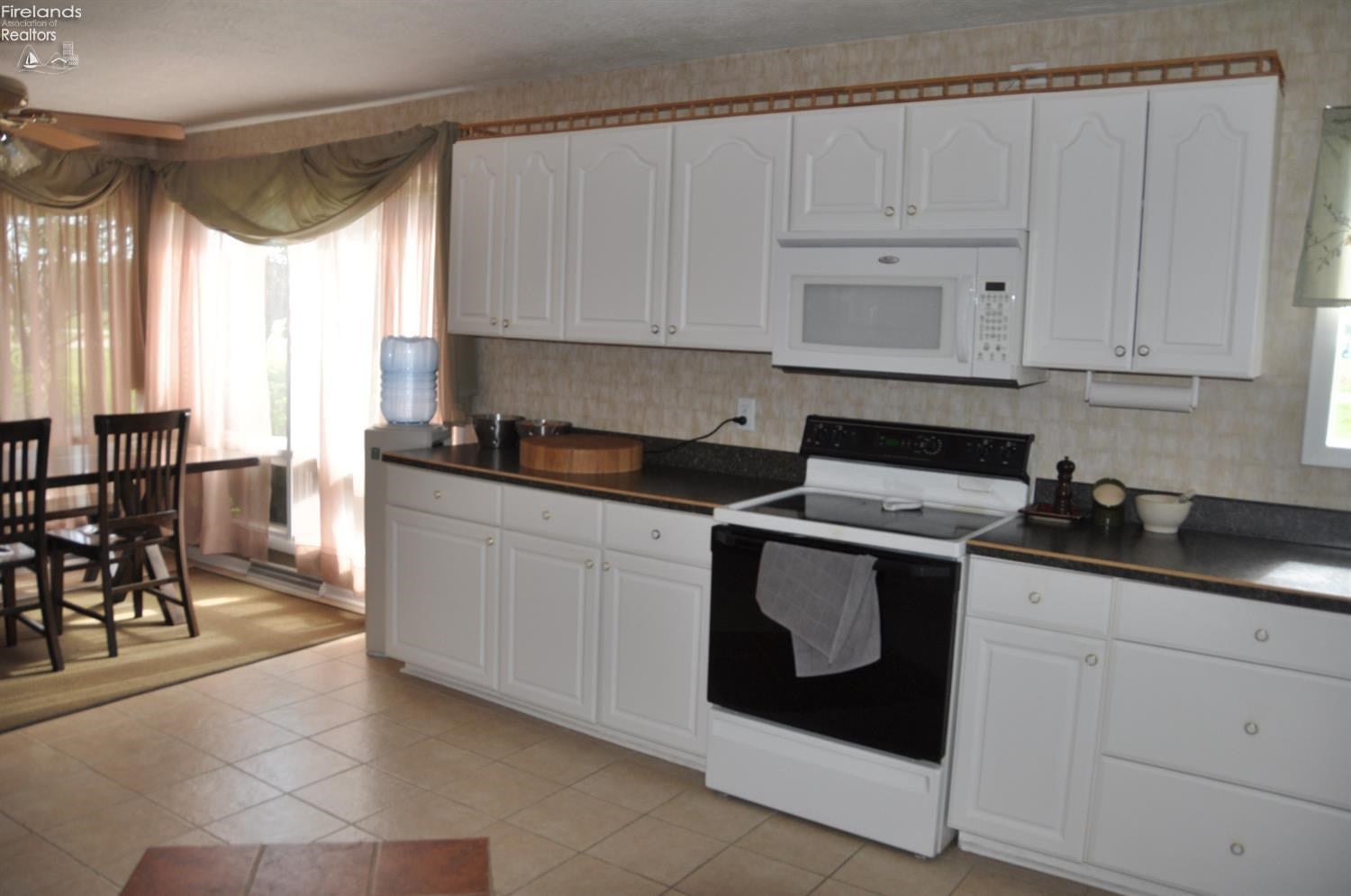 3290 Tiffin Road Fremont, OH 43420 - Photo 4 of 10 Gallery Image 4