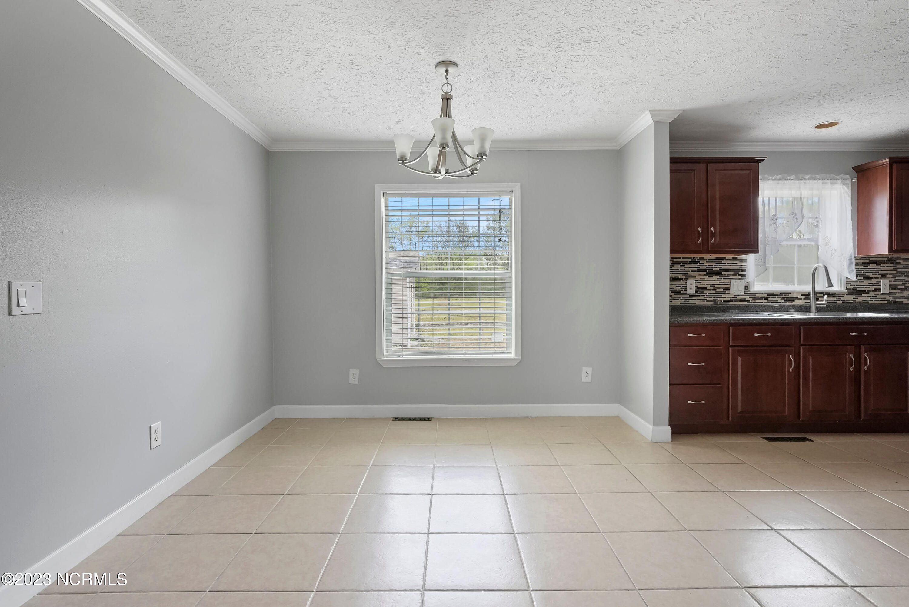 404 Haw Branch Road Richlands, NC 28574 - Photo 10 of 39 404HawBranch-45