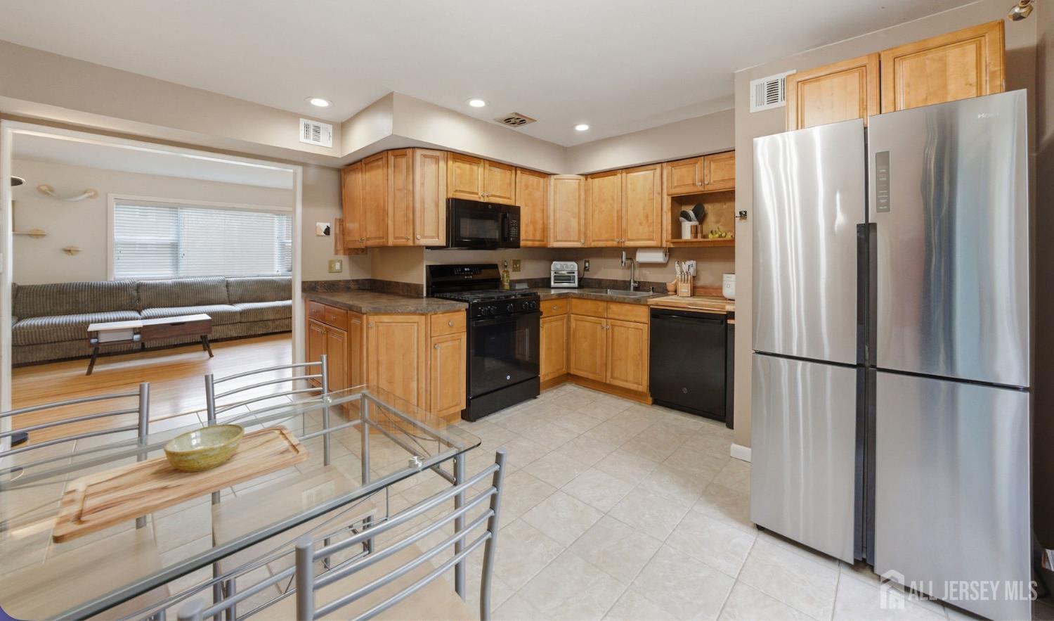187 Evergreen Road, Unit 4A Edison, NJ 08837 - Photo 8 of 33