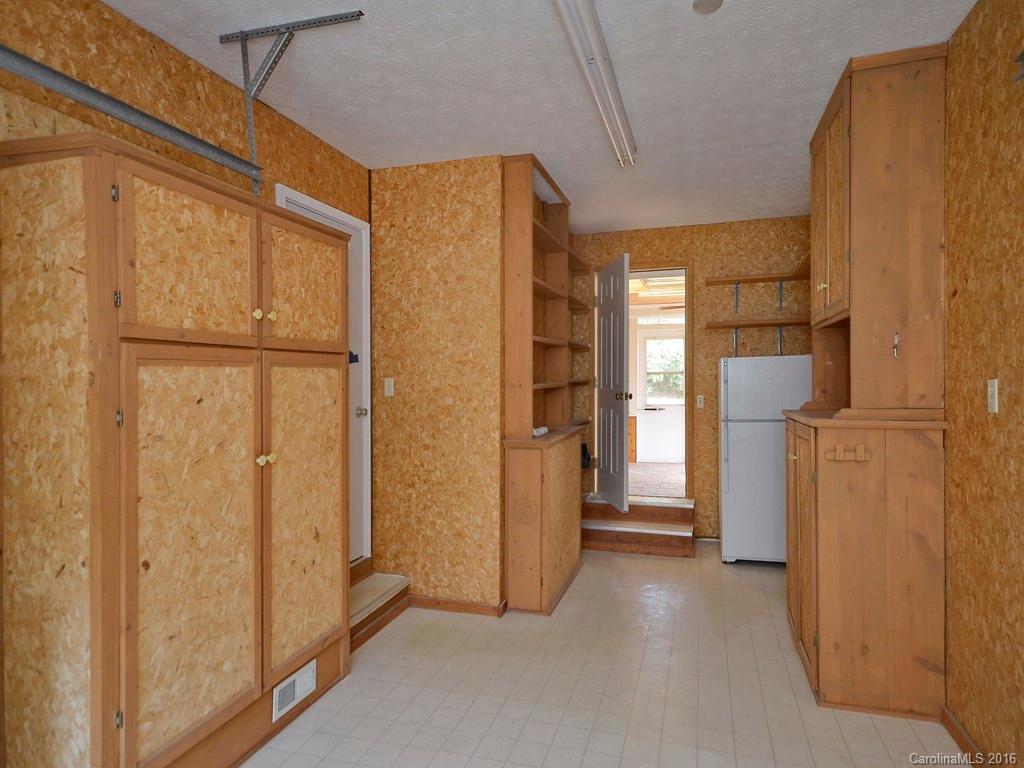 303 Balsam Road, Unit 12 Hendersonville, NC 28792 - Photo 18 of 21 Gallery Image 18