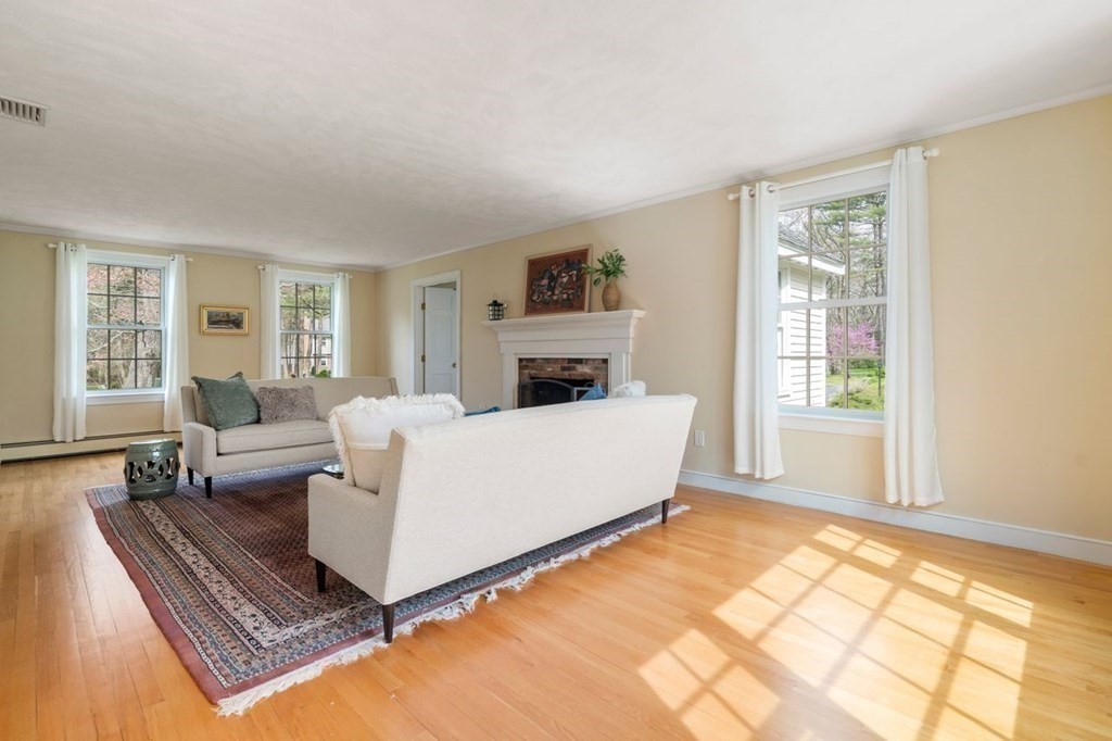 108 Ford Road Sudbury, MA 01776 - Photo 17 of 42 Gallery Image 17