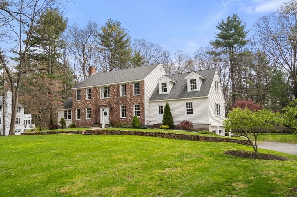 108 Ford Road Sudbury, MA 01776 - Photo 3 of 42 Gallery Image 3