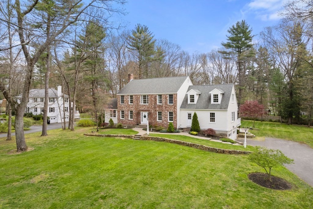 108 Ford Road Sudbury, MA 01776 - Photo 4 of 42 Gallery Image 4