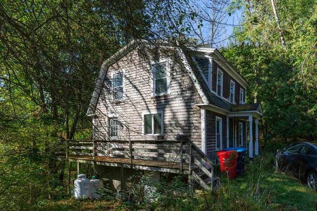 $699,500 | 85 Lebanon Street, Hanover, NH 03755
