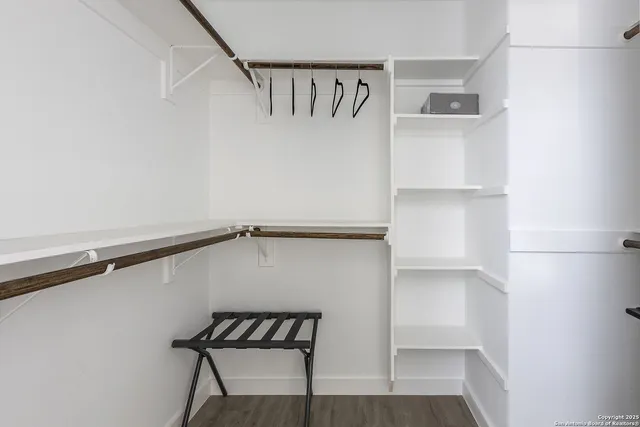 $1,875 | 1940 Green Hill Drive, Canyon Lake, TX 78133