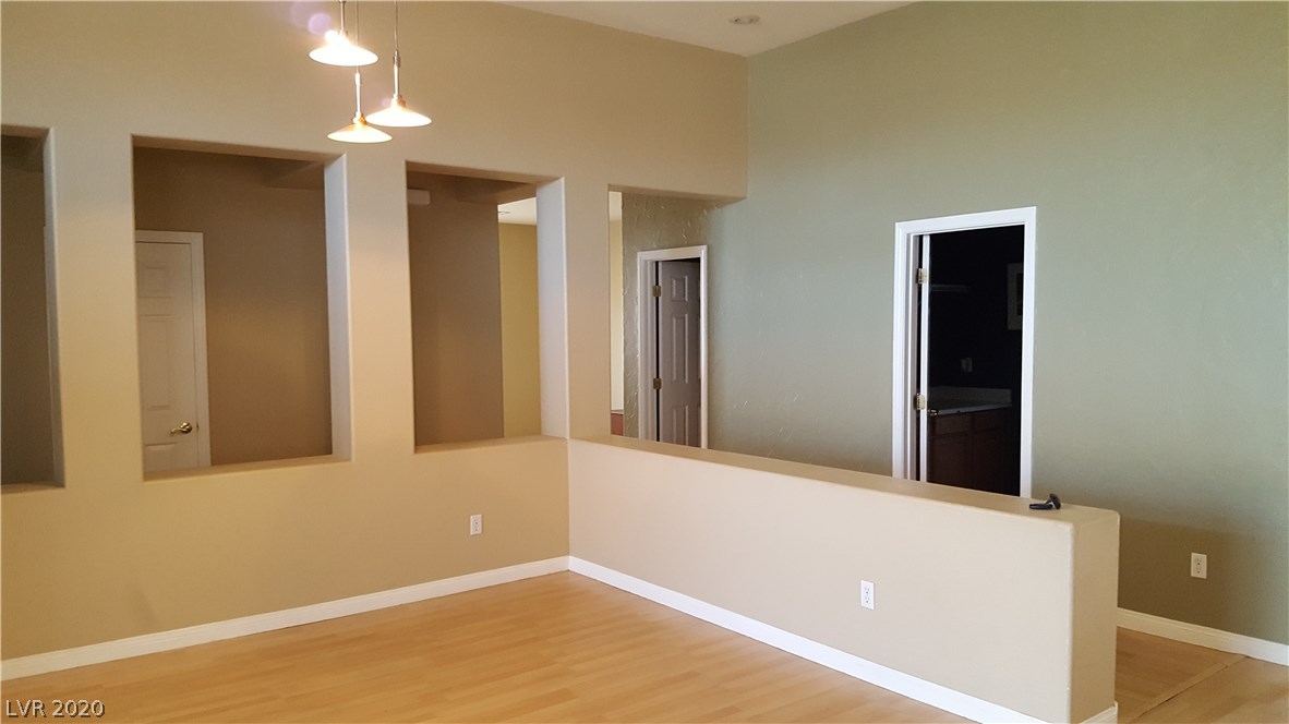 856 Wintersweet Road Henderson, NV 89015 - Photo 6 of 18 Gallery Image 6