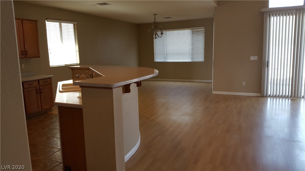856 Wintersweet Road Henderson, NV 89015 - Photo 8 of 18 Gallery Image 8