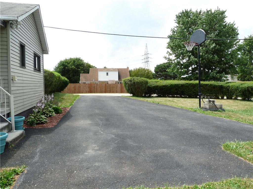 400 Triangle Drive McKees Rocks, PA 15136 - Photo 8 of 22
