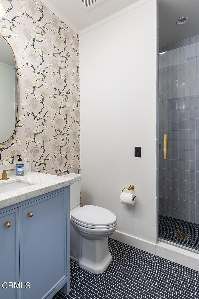 1375 Ridge Way Pasadena, CA 91106 - Photo 21 of 36 a bathroom with a sink toilet and shower