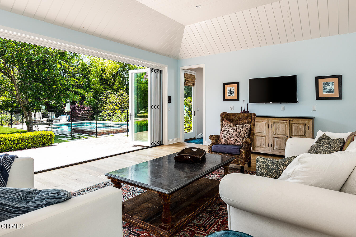 1375 Ridge Way Pasadena, CA 91106 - Photo 28 of 36 a living room with furniture and a flat screen tv