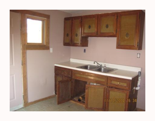 916 West State Street Springfield, OH 45506 - Photo 3 of 6
