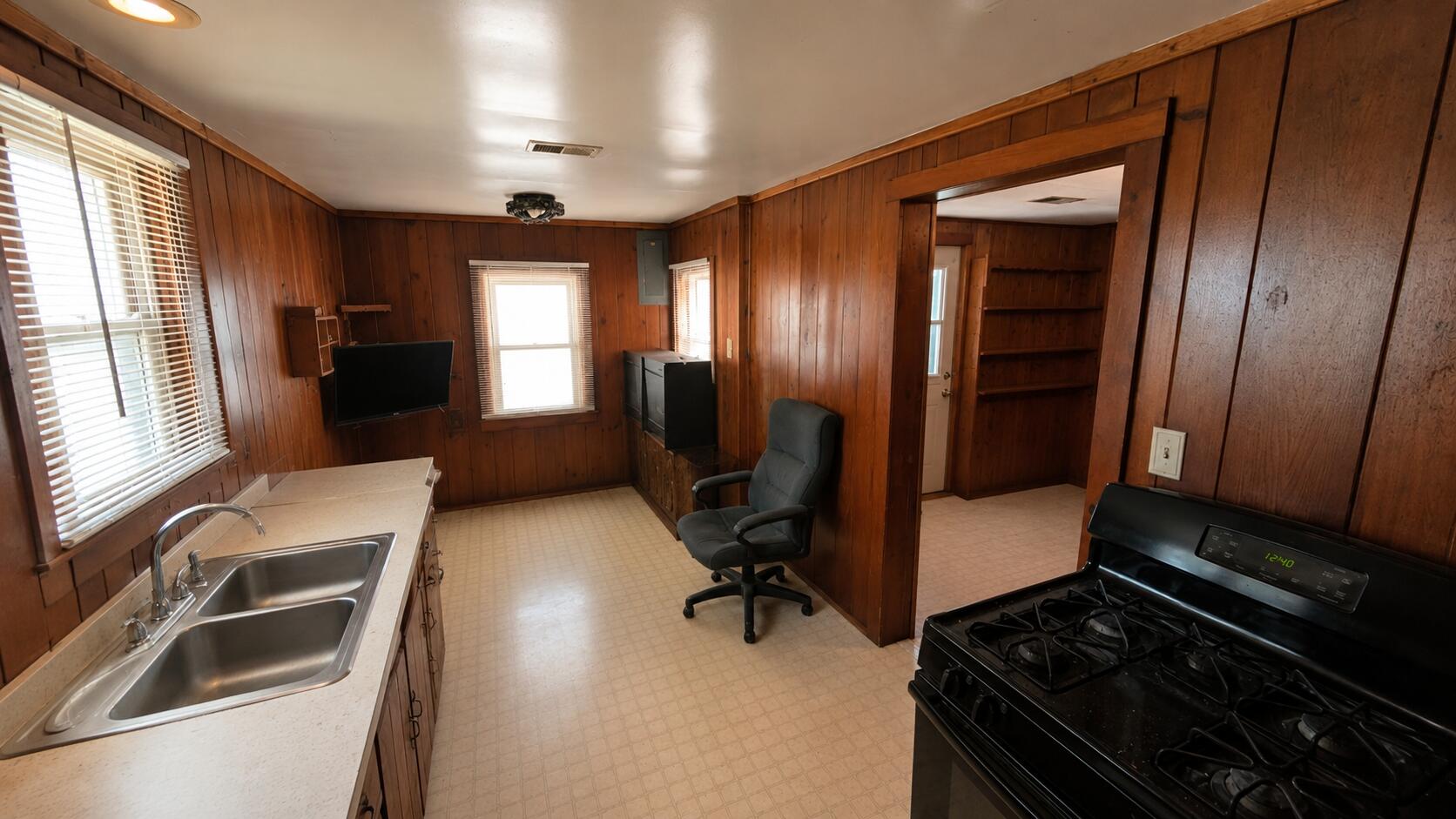 405 Maple Avenue Wheeler, IN 46393 - Photo 9 of 15 1672x941