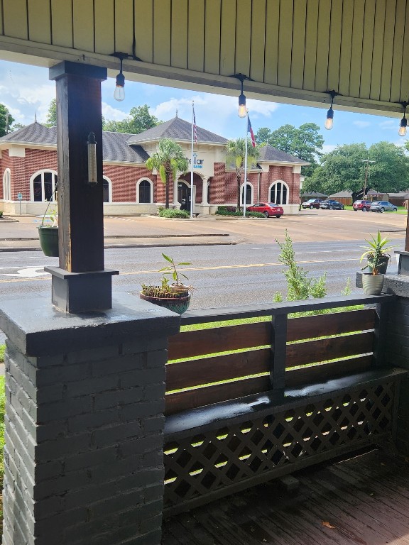 620 North 5th Street Silsbee, TX 77656 - Photo 28 of 33 a outdoor view with sitting space