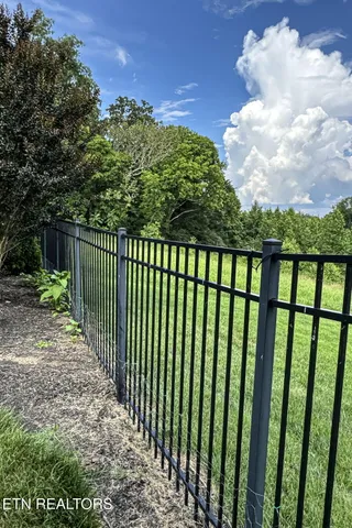 $850,000 | 433 Water View Drive, Rockwood, TN 37854