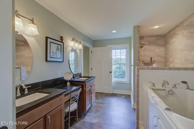 $850,000 | 433 Water View Drive, Rockwood, TN 37854