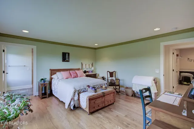 $850,000 | 433 Water View Drive, Rockwood, TN 37854