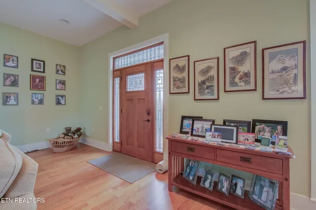 $850,000 | 433 Water View Drive, Rockwood, TN 37854