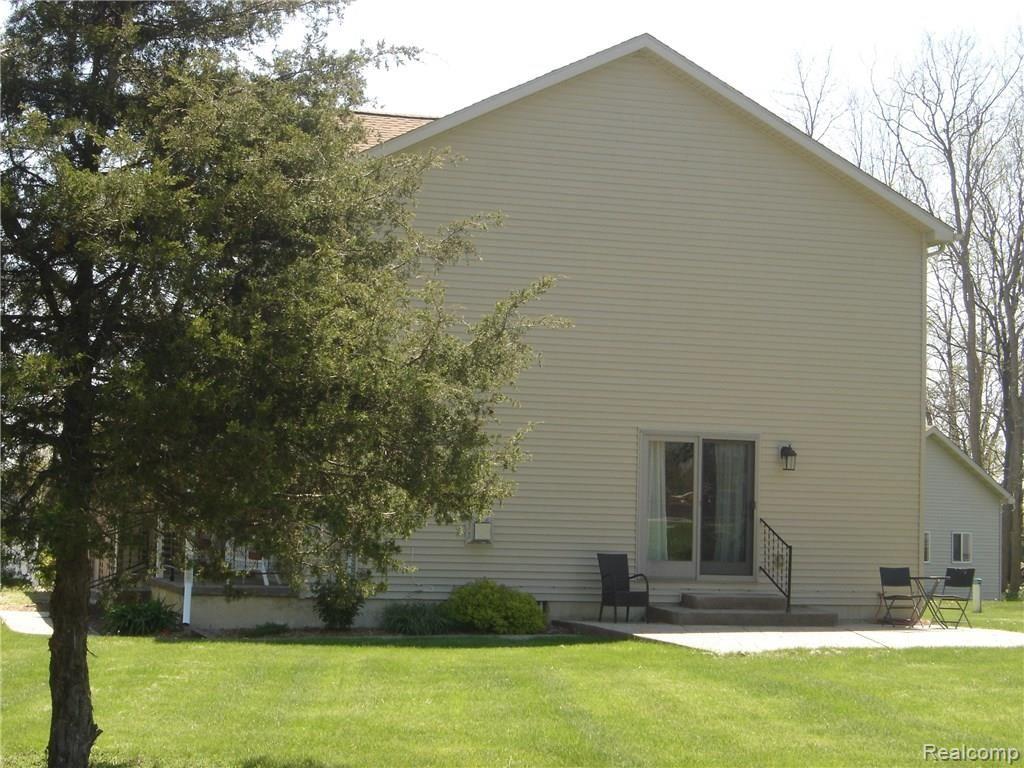 6722 Herbst Road Brighton, MI 48114 - Photo 3 of 20