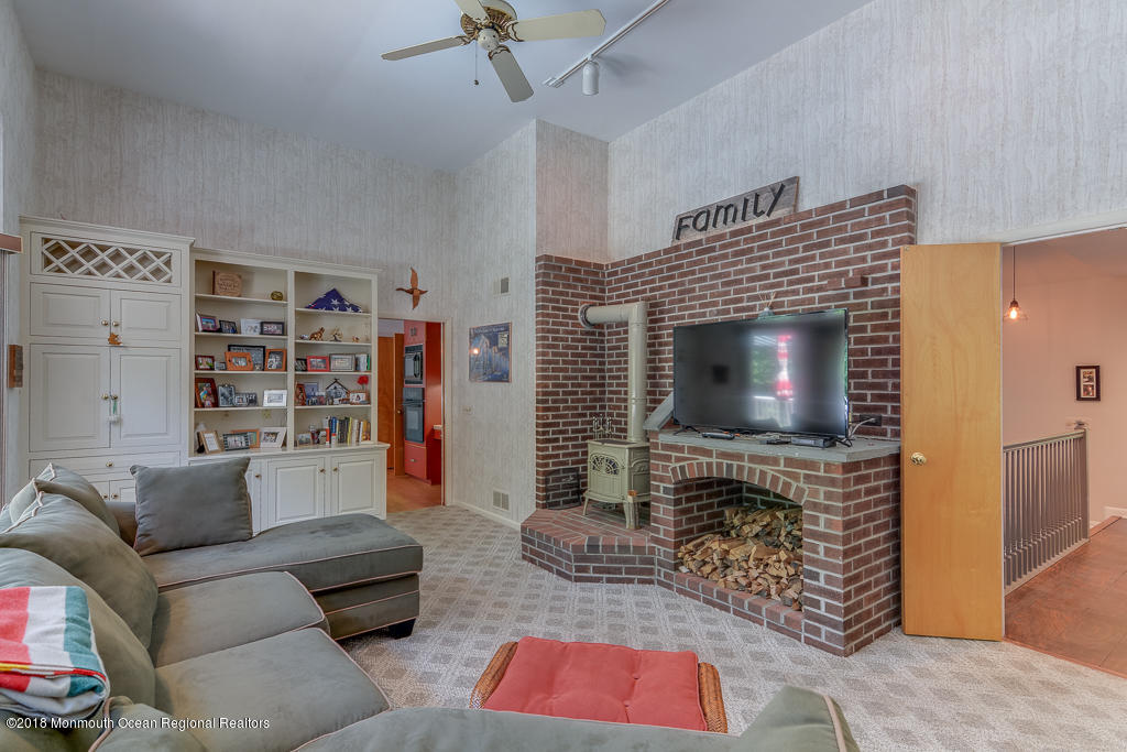 5216 Megill Road Farmingdale, NJ 07727 - Photo 14 of 33 0022__SMALL