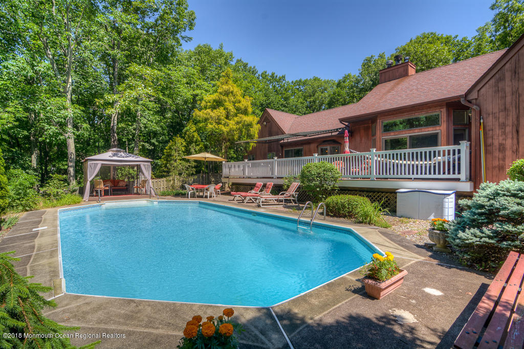 5216 Megill Road Farmingdale, NJ 07727 - Photo 7 of 33 0010__SMALL