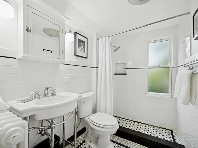 $1,249,000 | 736 Central Street, Evanston, IL 60201