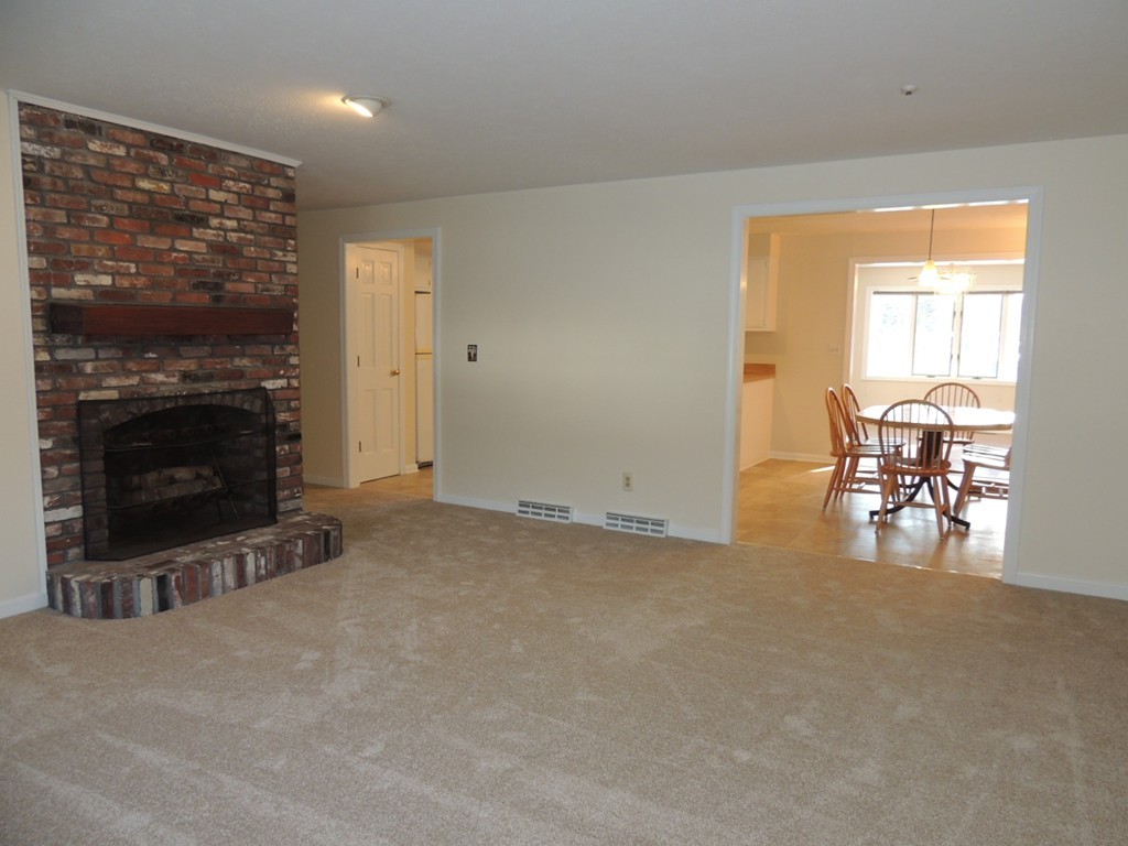 16 Rhodes Avenue Sharon, MA 02067 - Photo 7 of 20 Gallery Image 7