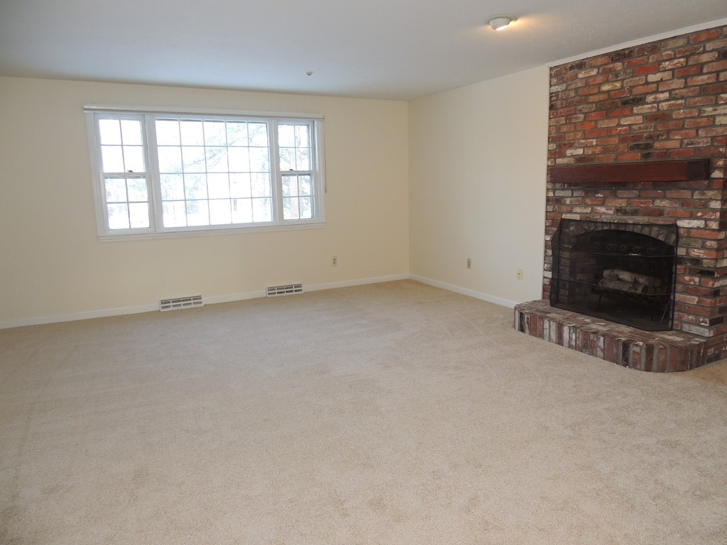16 Rhodes Avenue Sharon, MA 02067 - Photo 8 of 20 Gallery Image 8