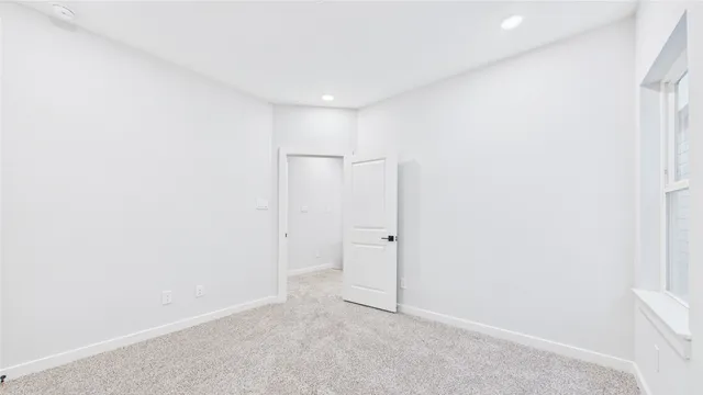 $335,000 | 5030 Creekmont Drive, Houston, TX 77091