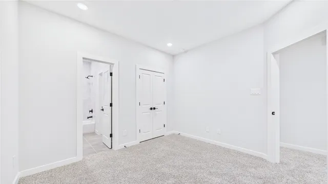 $335,000 | 5030 Creekmont Drive, Houston, TX 77091