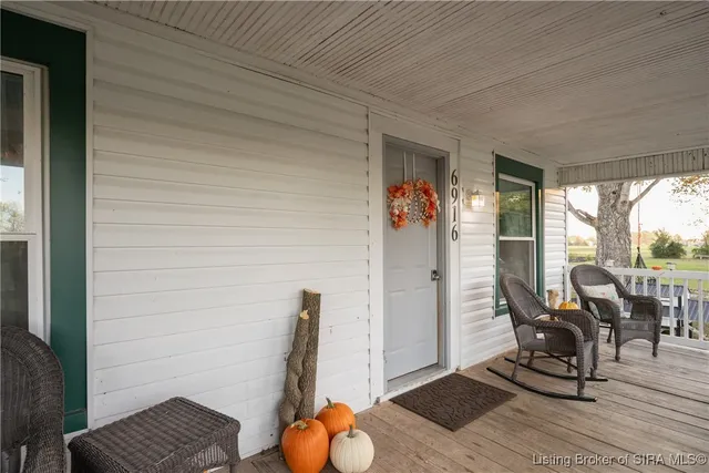 $250,000 | 6916 North Pumpkin Center East Road, Scottsburg, IN 47170