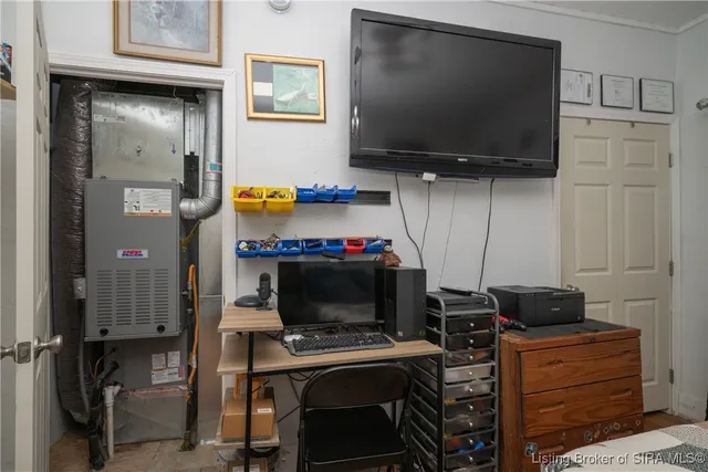 $250,000 | 6916 North Pumpkin Center East Road, Scottsburg, IN 47170