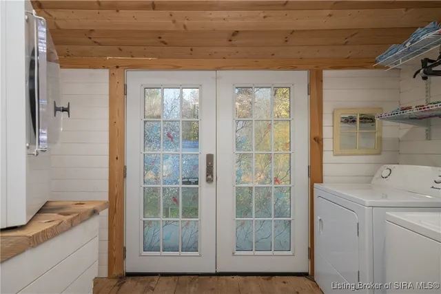 $250,000 | 6916 North Pumpkin Center East Road, Scottsburg, IN 47170