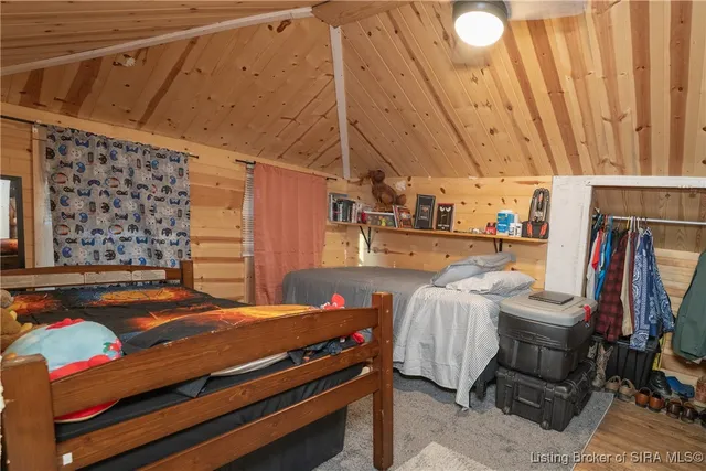 $250,000 | 6916 North Pumpkin Center East Road, Scottsburg, IN 47170