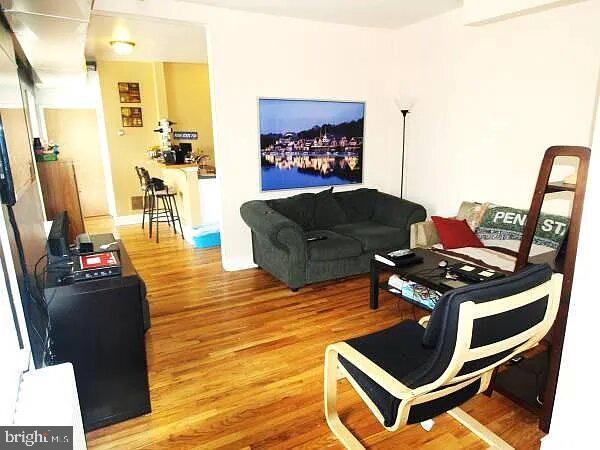 4373 Main Street, Unit 2F Philadelphia, PA 19127 - Photo 5 of 15