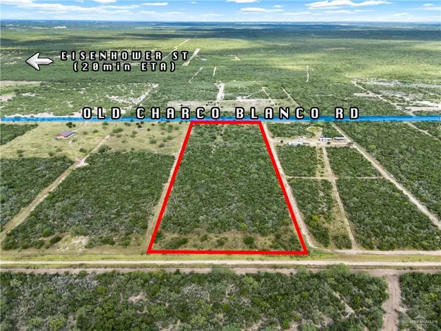 a view of a floor with a park