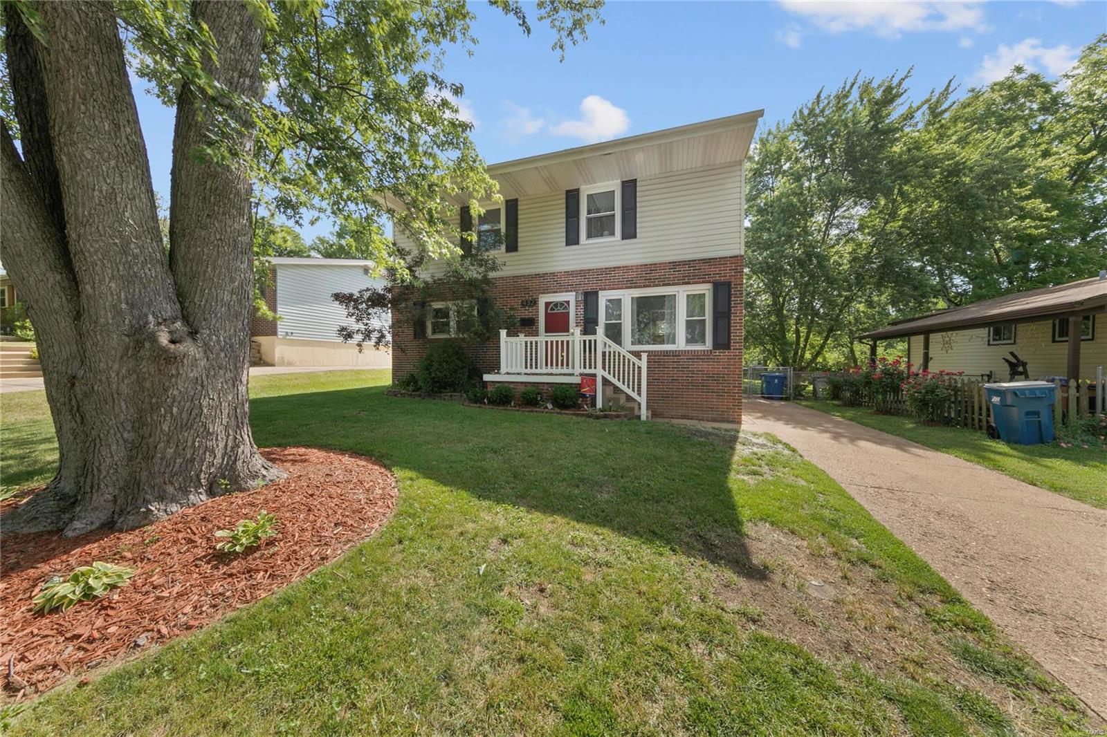 432 Rosedale Terrace Ballwin, MO 63021 - Photo 1 of 21 Gallery Image 1