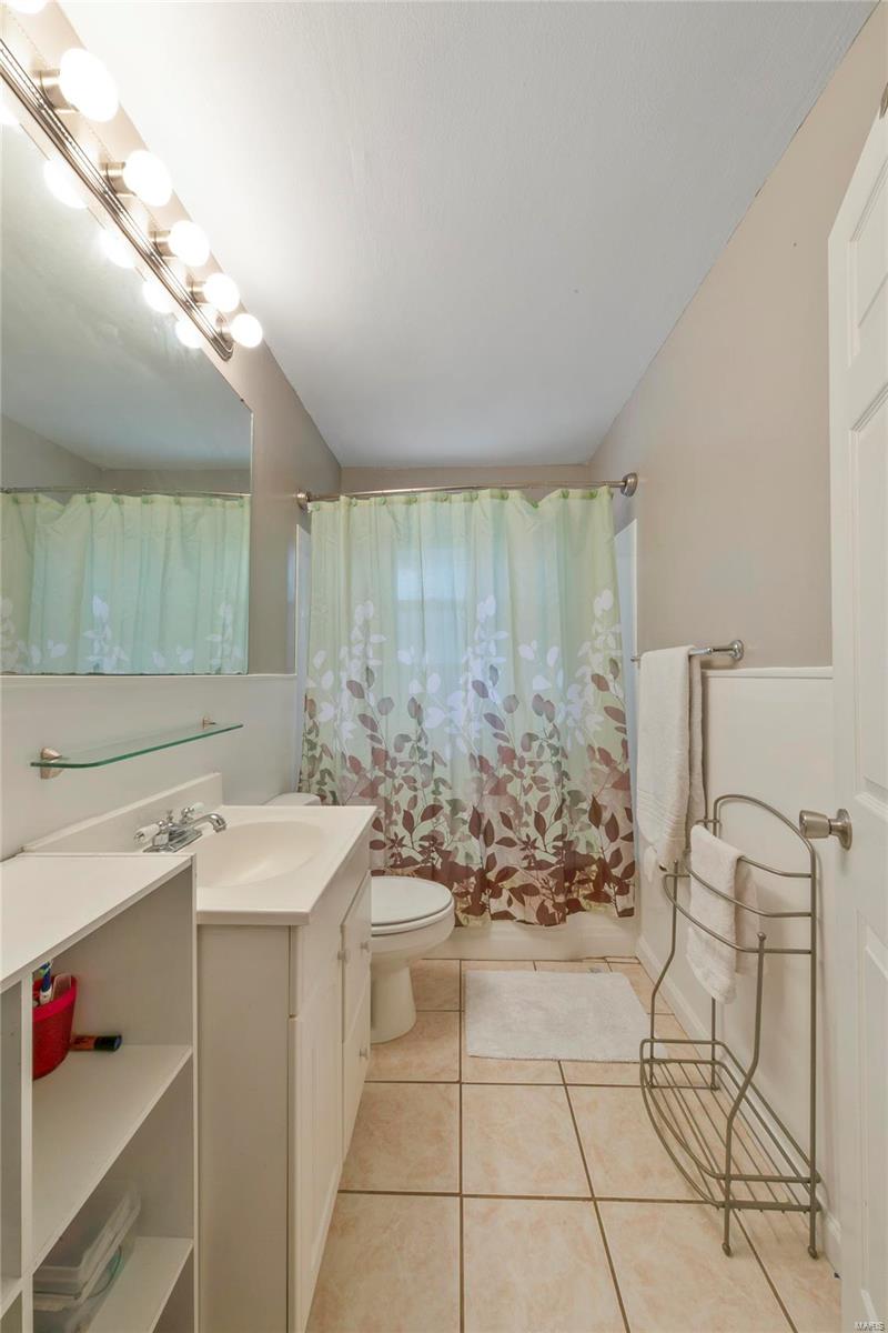 432 Rosedale Terrace Ballwin, MO 63021 - Photo 15 of 21 Gallery Image 15